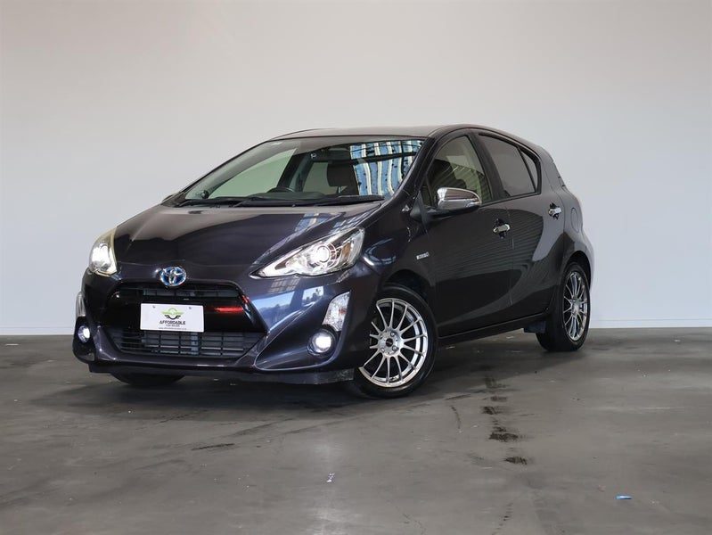 2015 Toyota Aqua G, photo 3