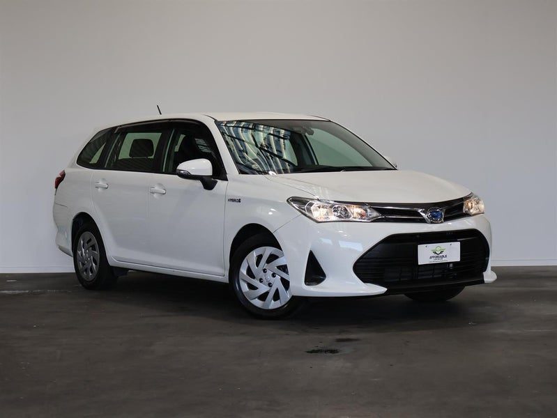 2018 Toyota Corolla Fielder Hybrid