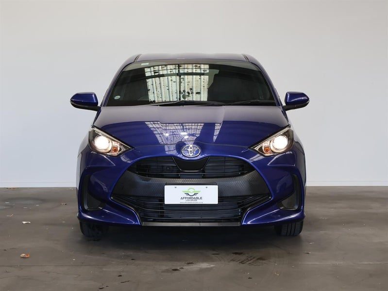 2021 Toyota Yaris X, photo 2