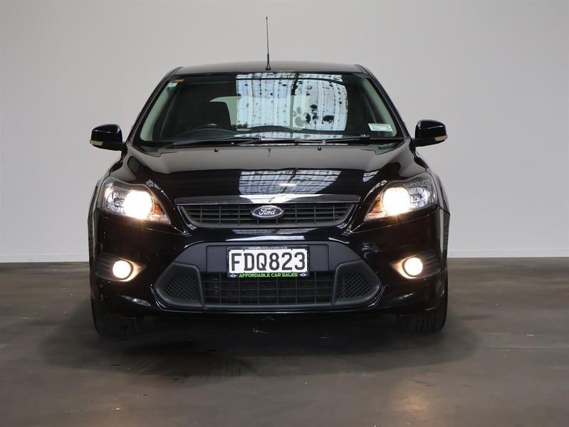 2009 Ford Focus ZETEC 2.0 A HATCH, photo 2