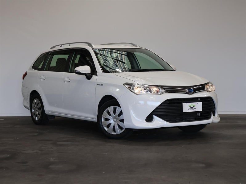 2017 Toyota Corolla Fielder Hybrid