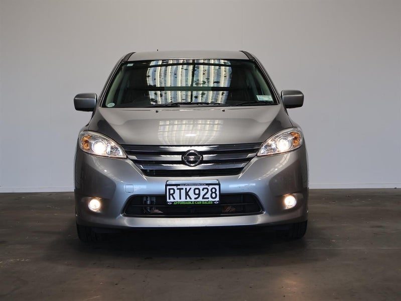 2013 Nissan Lafesta, photo 2