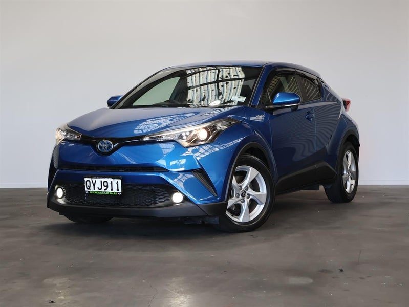 2017 Toyota C-HR Hybrid S, photo 3