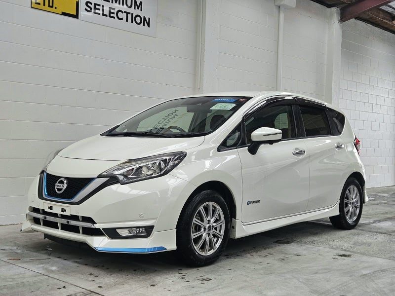 2016 Nissan Note X, photo 2
