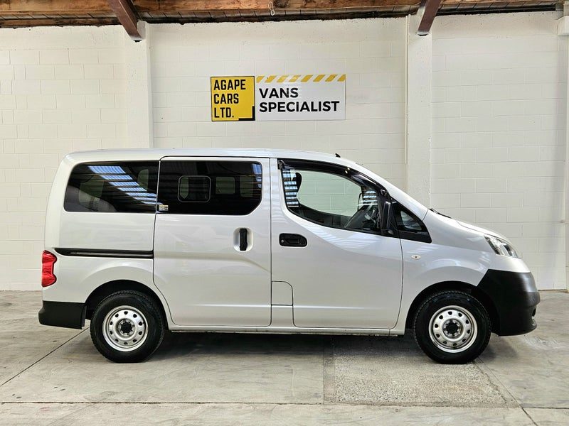 2021 Nissan NV200 DX 5 Seater, photo 2