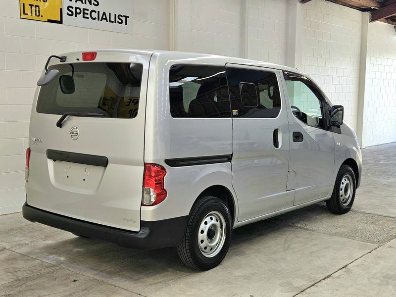 2021 Nissan NV200 DX 5 Seater, photo 3