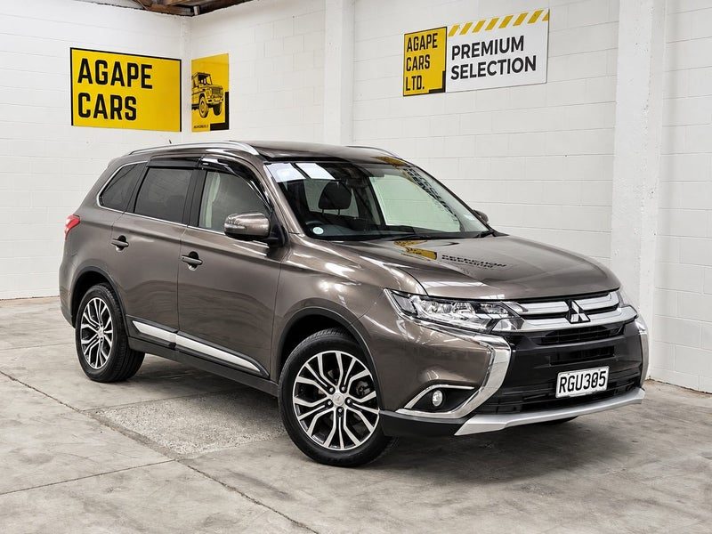 2015 Mitsubishi Outlander, main photo