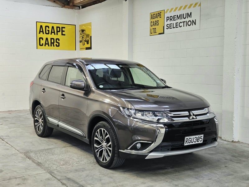2015 Mitsubishi Outlander, photo 2