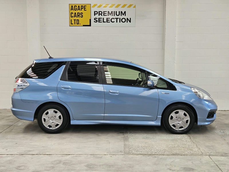 2013 Honda Fit Shuttle - Hybrid, photo 2