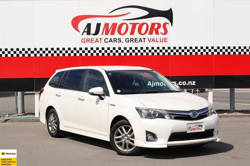 2014 Toyota Corolla Fielder Hybrid / Push Start