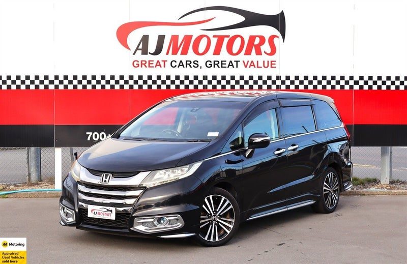 2014 Honda Odyssey Absolute 7 Seater, photo 2