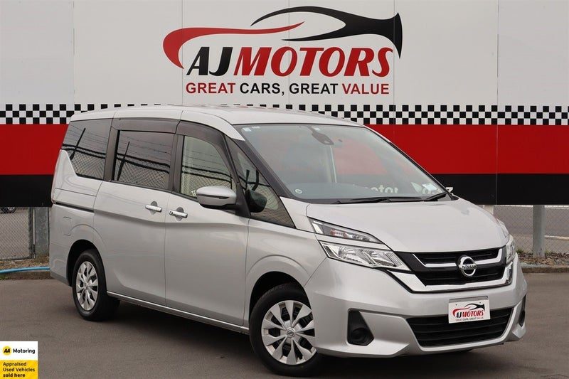2016 Nissan Serena Sliding Door / Push button