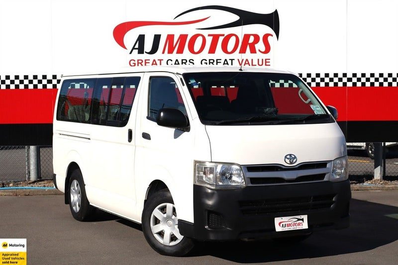 2012 Toyota Hiace 3.0DT / 10 Seats / Low kms