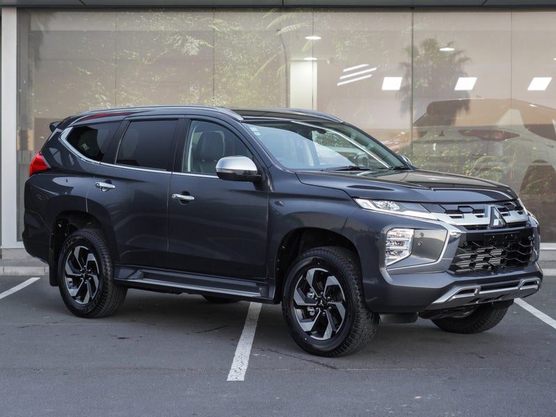 2026 Mitsubishi Pajero Sport VRX 7 Seater