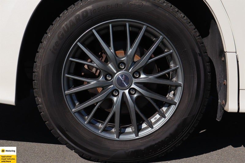 2015 Toyota Vellfire 2.5Z / 7 Seater / High Spec, photo 3