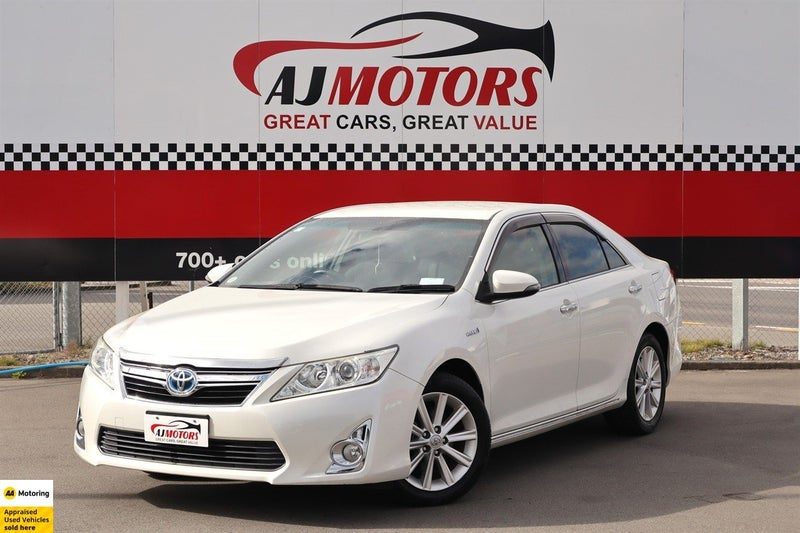 2013 Toyota Camry Hybrid G Package, photo 2