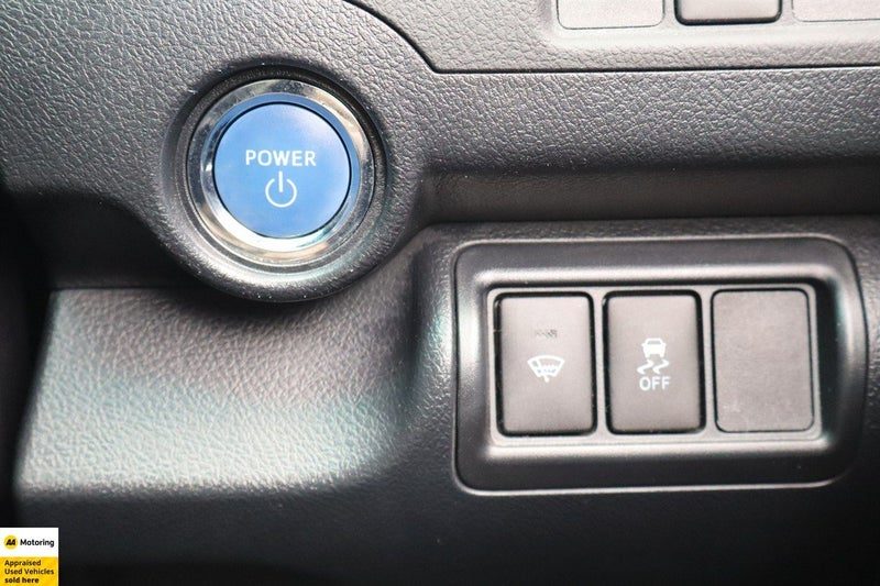 2013 Toyota Camry Hybrid G Package, photo 3