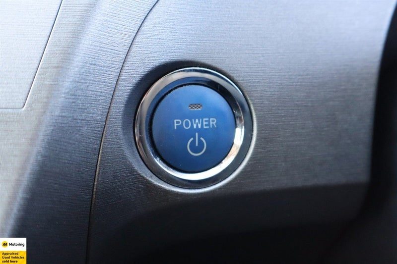 2015 Toyota Prius 1.8L Petrol Hybrid, photo 3