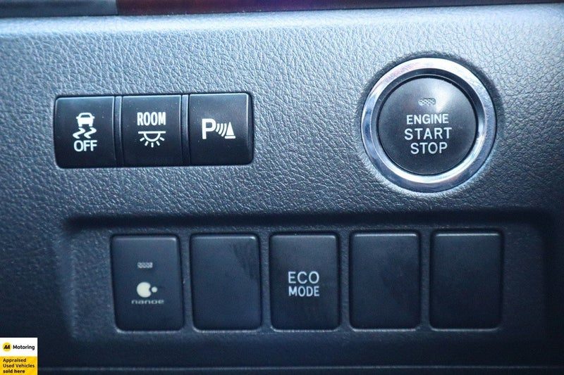 2012 Toyota Alphard 2.4S, photo 3