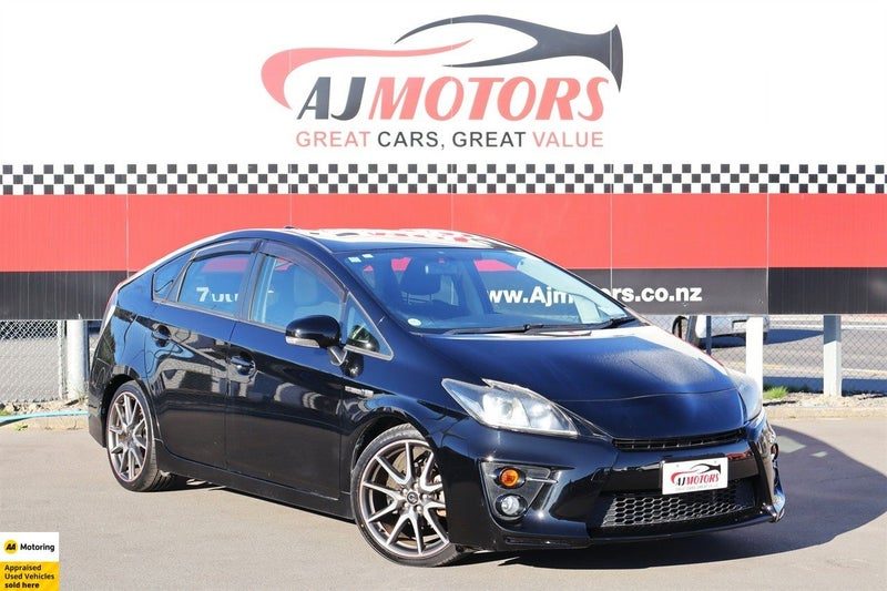 2012 Toyota Prius GS S Touring Selection