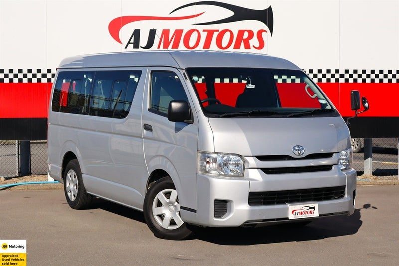 2017 Toyota Hiace Mini bus 10 Seats