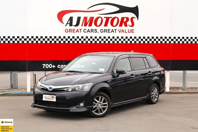 2014 Toyota Corolla FIELDER HYBRID G AERO TOURER, photo 2