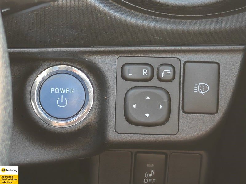 2014 Toyota Aqua G HYBRID, photo 3