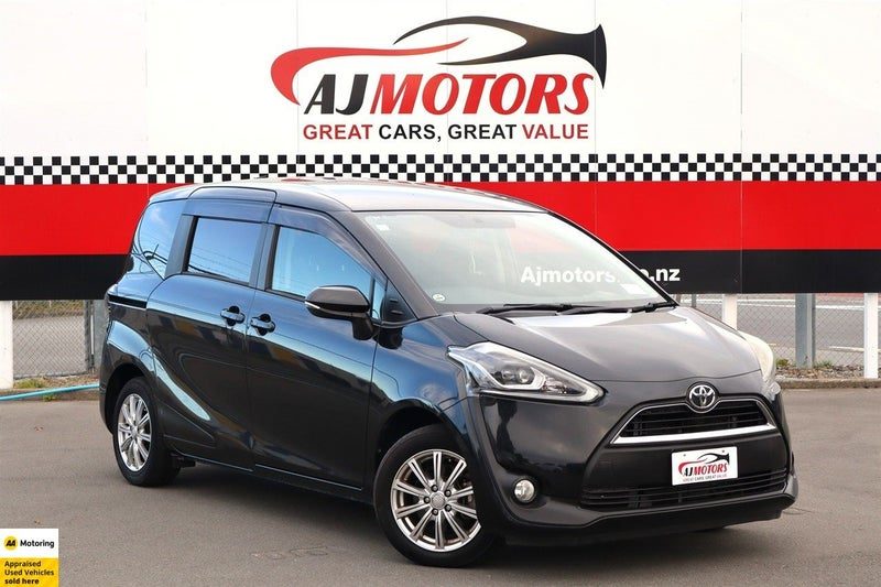 2016 Toyota Sienta 7-Seats Bluetooth, main photo