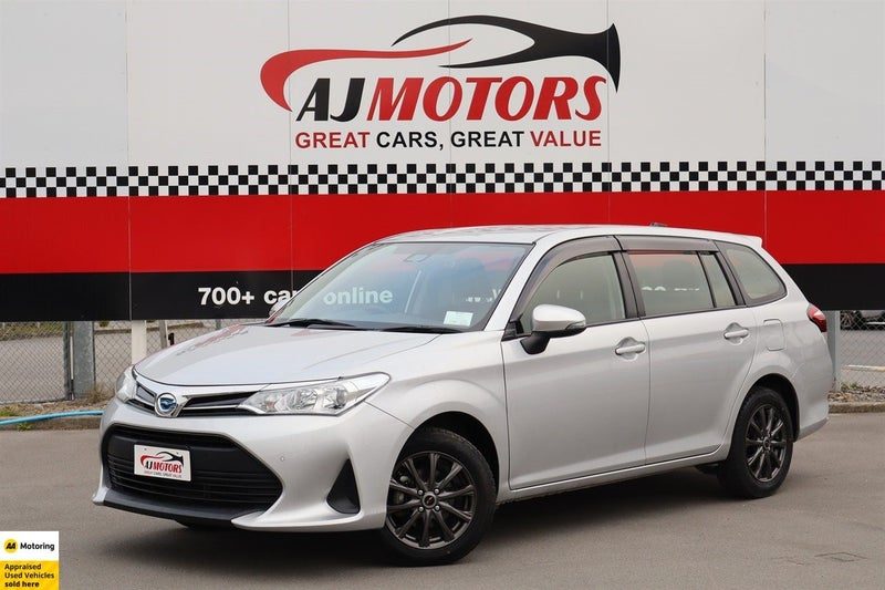 2021 Toyota Corolla Fielder Hybrid / Push Start, photo 2