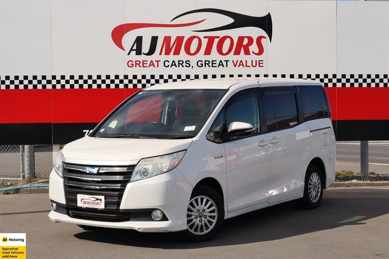 2014 Toyota Noah HYBRID G, photo 2