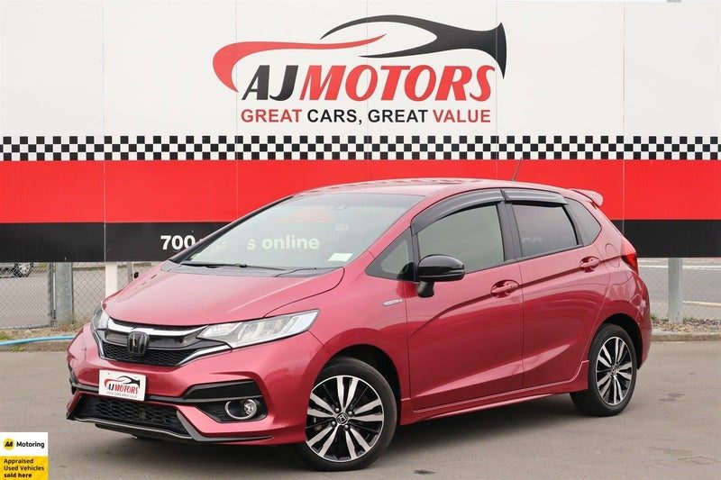 2017 Honda Fit Hybrid S Package / Cruise Control, photo 2
