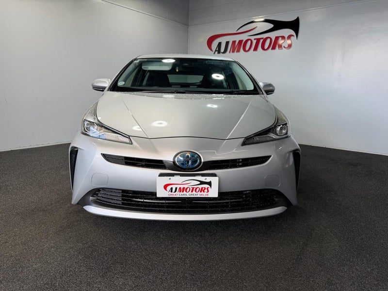 2019 Toyota Prius Hybrid, photo 2