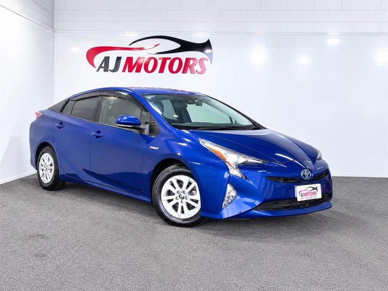 2016 Toyota Prius Hybrid, main photo