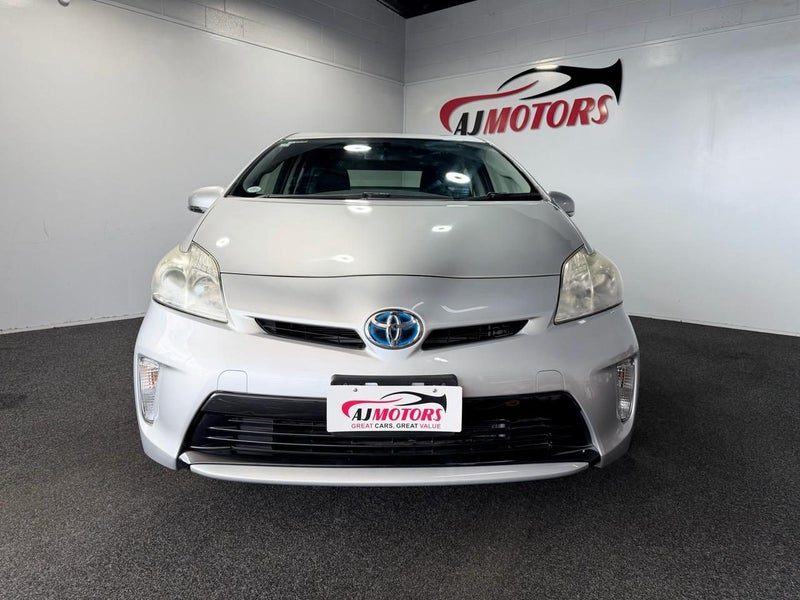 2013 Toyota Prius 1.8L HYBRID. S, photo 2