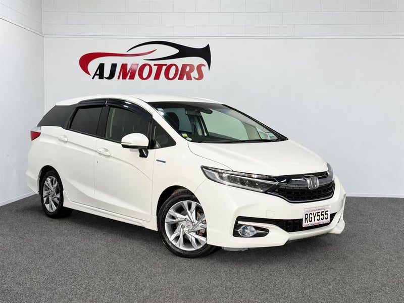 2015 Honda Shuttle HV, main photo