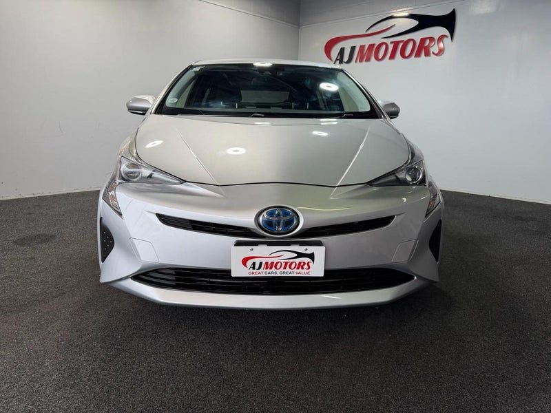 2016 Toyota Prius 1.8L Hybrid BT, photo 2