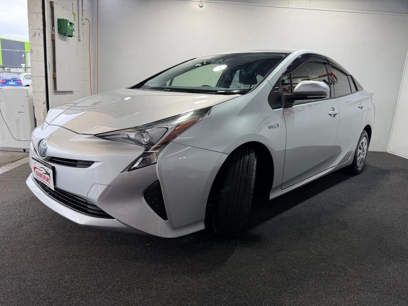 2016 Toyota Prius 1.8L Hybrid BT, photo 3