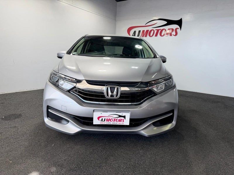 2018 Honda Shuttle HV, photo 2