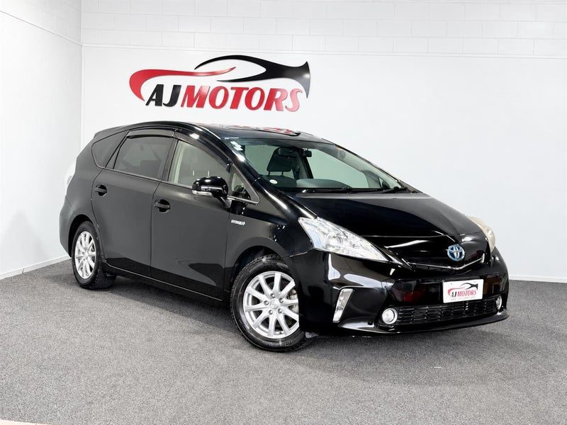 2013 Toyota Prius Alpha / Alloy Wheels
