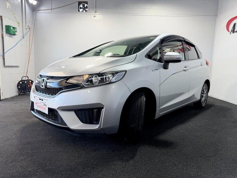 2016 Honda Fit 1.5L Hybrid, photo 3