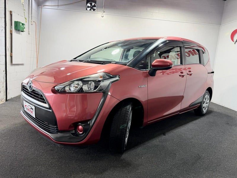 2015 Toyota Sienta HYBRID, photo 3
