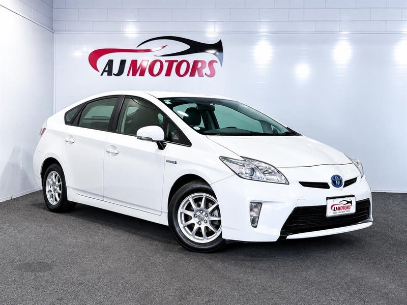 2014 Toyota Prius 1.8L Hybrid REV CAM