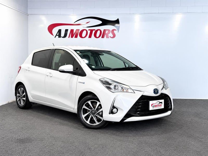 2017 Toyota Vitz HYBRID