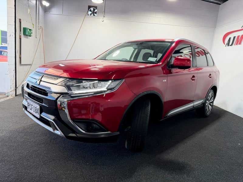 2022 Mitsubishi Outlander LS 2.4P/7 Seater, photo 3
