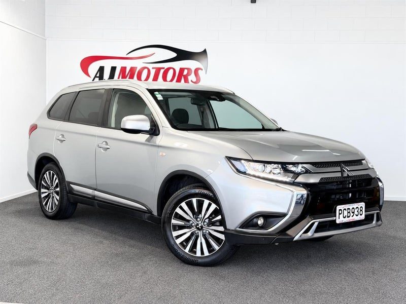 2022 Mitsubishi Outlander LS 2.4P/4WD 7 SEATER