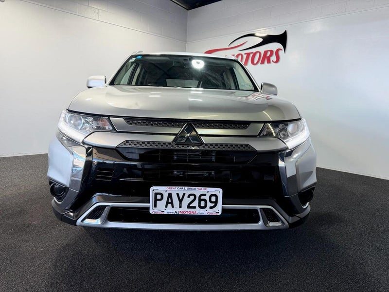 2022 Mitsubishi Outlander LS / 7 SEATER / NZ NEW, photo 2