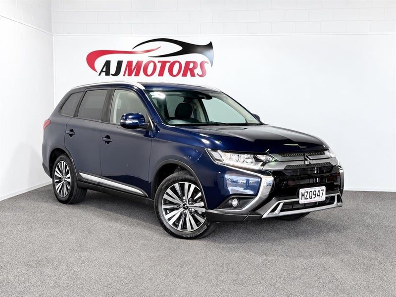 2020 Mitsubishi Outlander XLS 2.3D/4WD/6AT, main photo