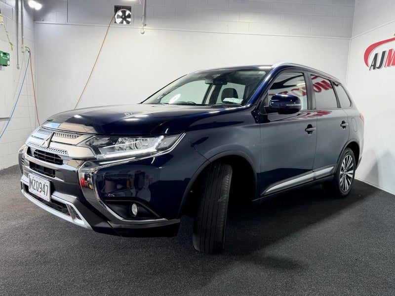 2020 Mitsubishi Outlander XLS 2.3D/4WD/6AT, photo 3