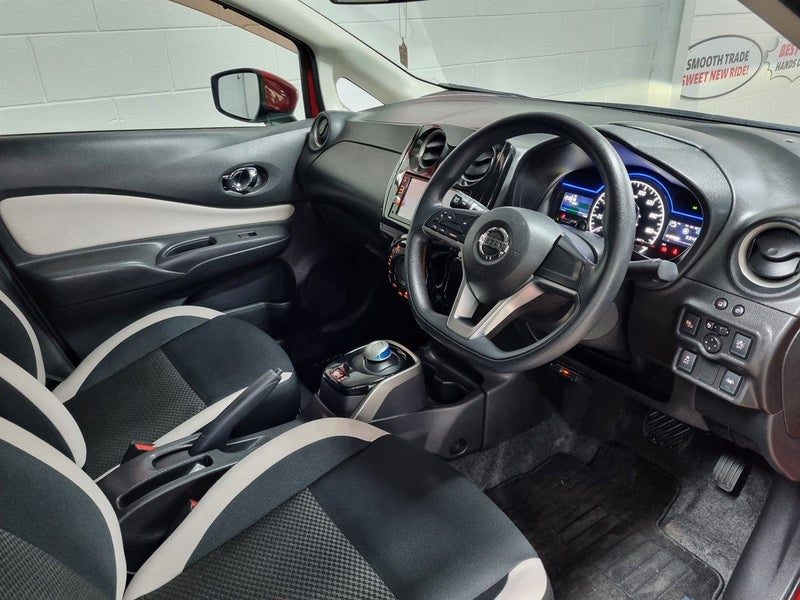 2017 Nissan Note E- POWER X, photo 3