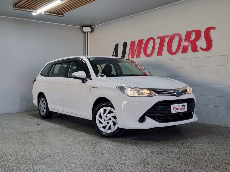 2017 Toyota Corolla FIELDER HYBRID, main photo
